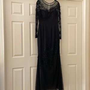 STEPHEN YEARICK Long Sleeved Black Silk + BEADING gown size 8